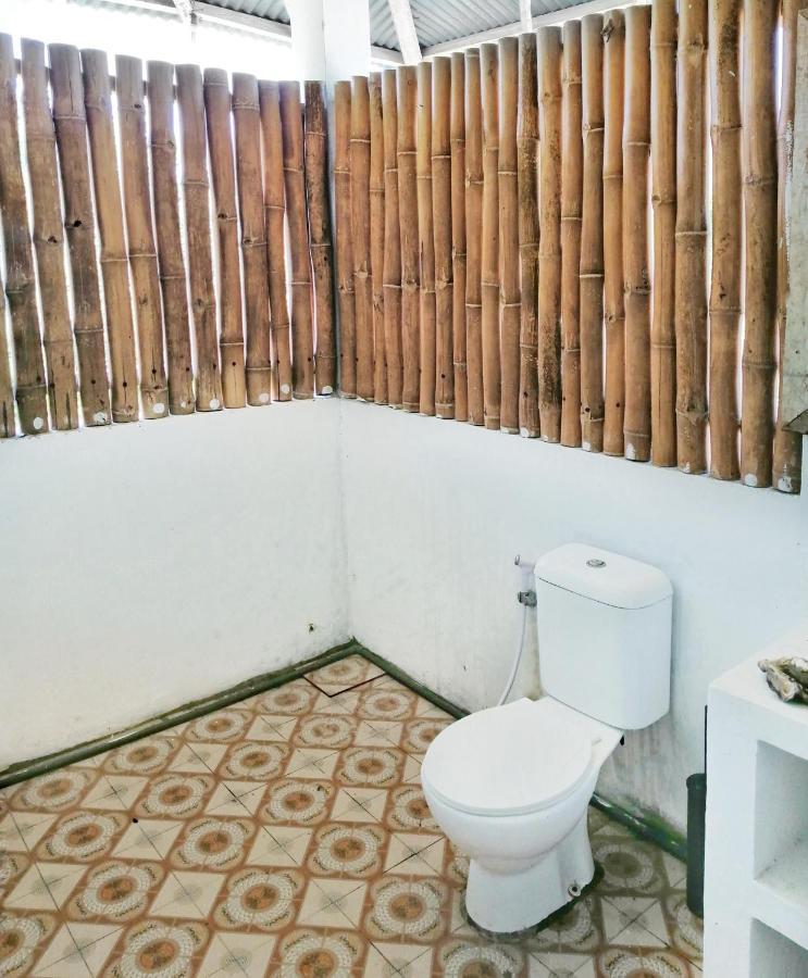 Lambo Homestay Waikabubak Luaran gambar