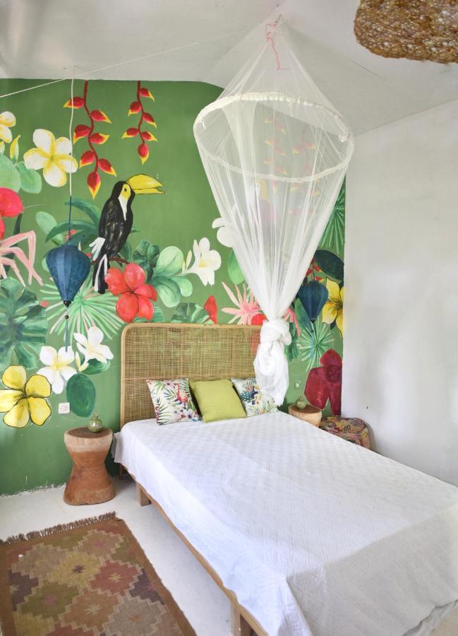Lambo Homestay Waikabubak Luaran gambar