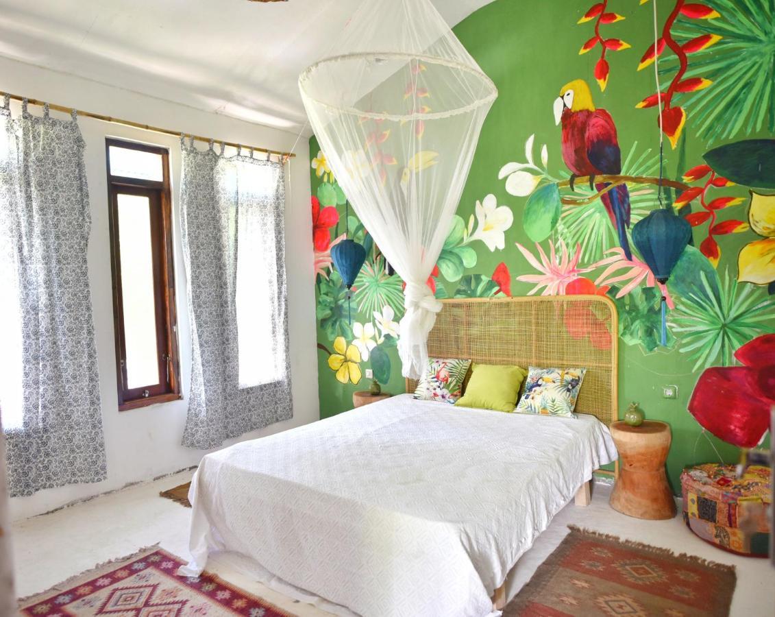 Lambo Homestay Waikabubak Luaran gambar